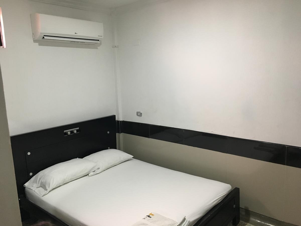 אגוואצ'יקה Hotel Imperial La Quinta מראה חיצוני תמונה