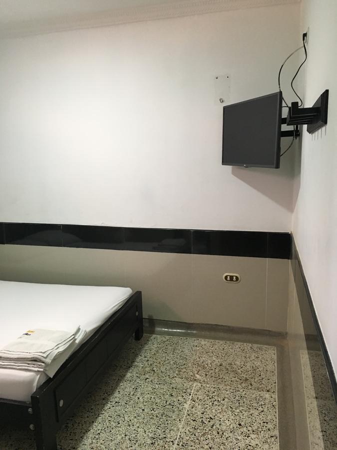 אגוואצ'יקה Hotel Imperial La Quinta מראה חיצוני תמונה
